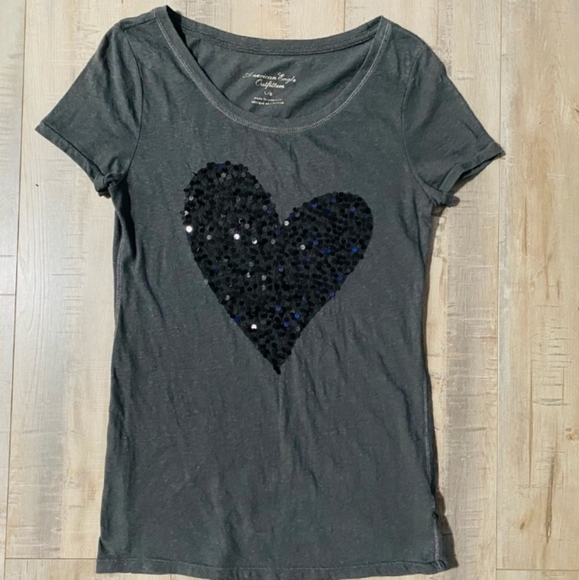 American Eagle Tee/Sequined Heart - Picture 8 of 17